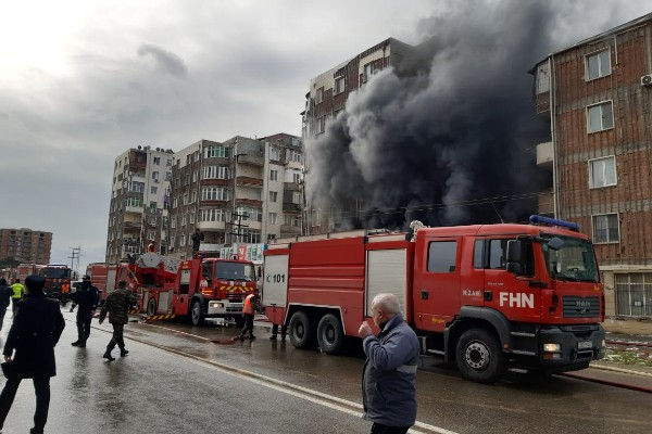 Abşeronda yaşayış binasındakı yanğın artıq söndürülüb